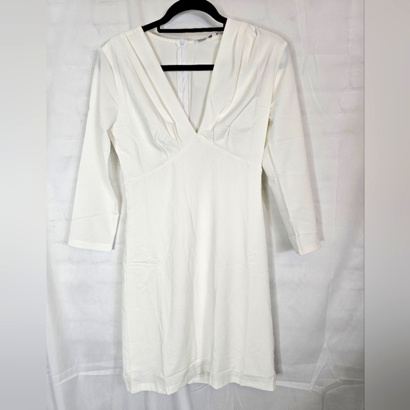 Fraiche V-neck Mini-dress in size Small White with 3/4 length sleeves NWT - Picture 2 of 7
